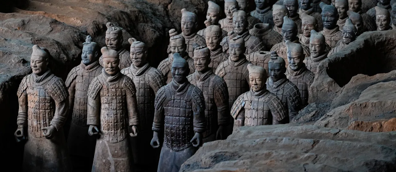 Rows of terracotta warrior statues at the Emperor Qinshihuang's Mausoleum in Xi'an